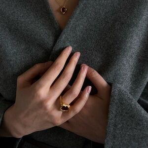 Medeina Goddess Amber 24kt gold-plated ring